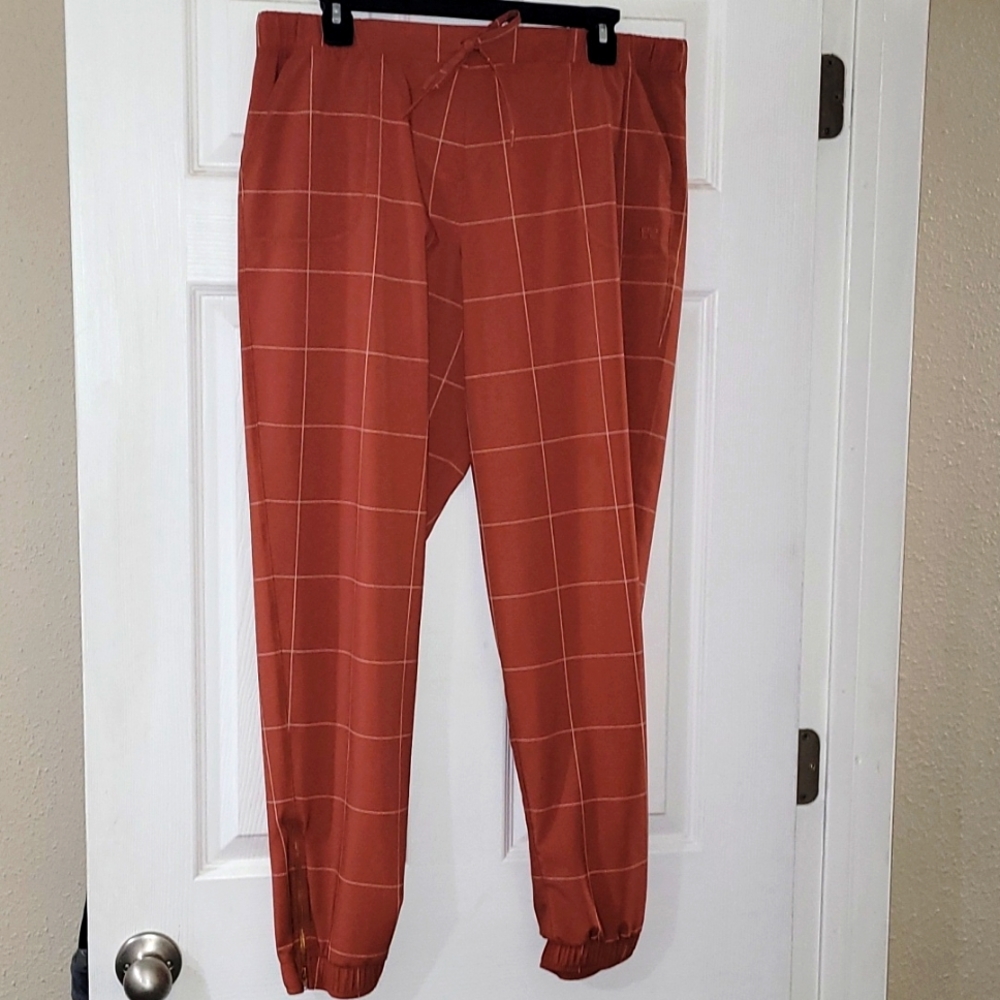 ✨️SOLD✨️Albion Fit Jetsetters XL